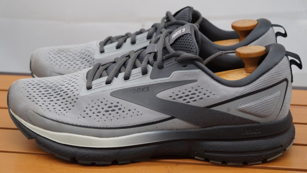 Brooks Trace 3 Shoes Mens Size 12 EE Gray Running Low Top Sneakers 1104121D049